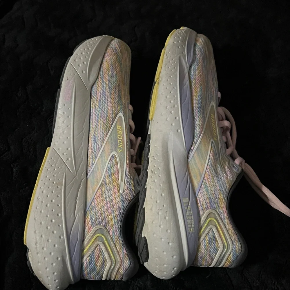 Brooks Women's Pastel Athletic Shoes glycerin 21 - Picture 7 of 7